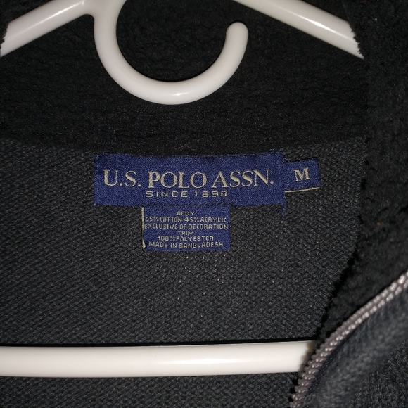 Sweater - Picture 3 of 3